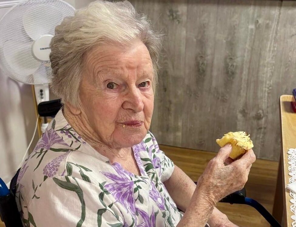 Herons Park residents gather for a morning of chatter, stories and sweet treats.